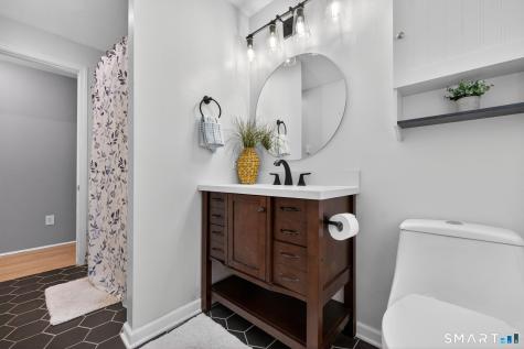 15 Blue Spruce Street Middletown CT 06457