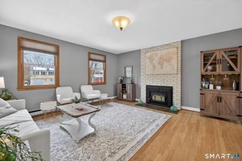 15 Blue Spruce Street Middletown CT 06457