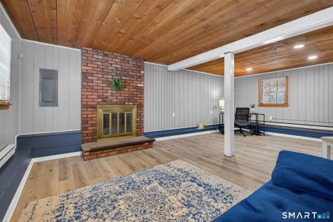 15 Blue Spruce Street Middletown CT 06457