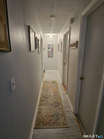 18 Chelsea Lane Windsor CT 06095