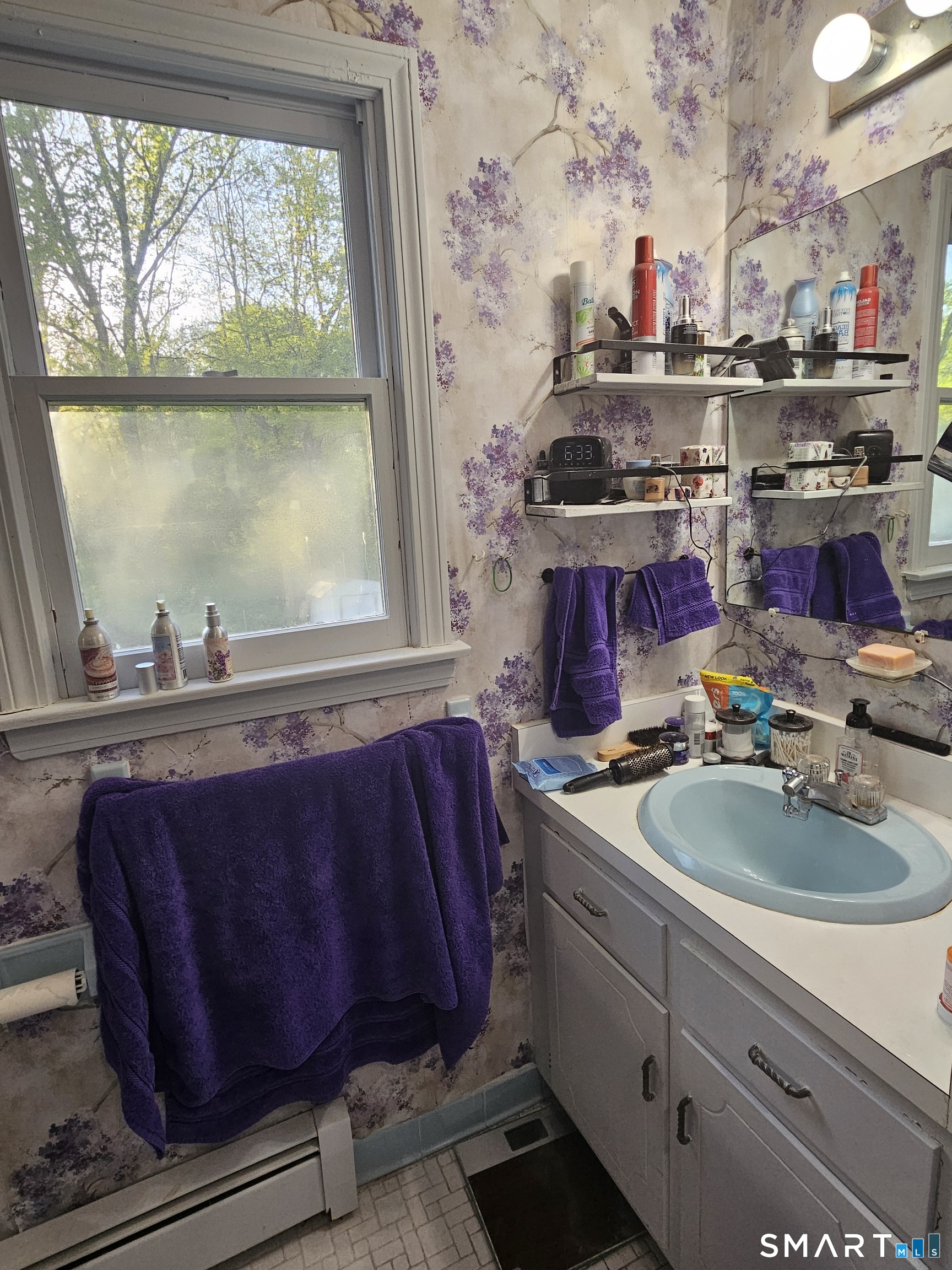 18 Chelsea Lane Windsor CT 06095