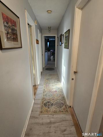 18 Chelsea Lane Windsor CT 06095