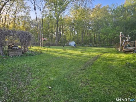 18 Chelsea Lane Windsor CT 06095