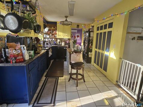 18 Chelsea Lane Windsor CT 06095