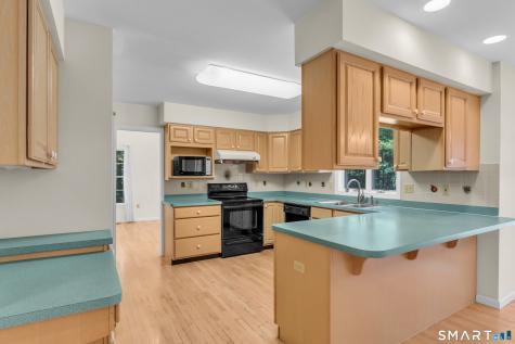 46 Spring Rock Road East Lyme CT 06333