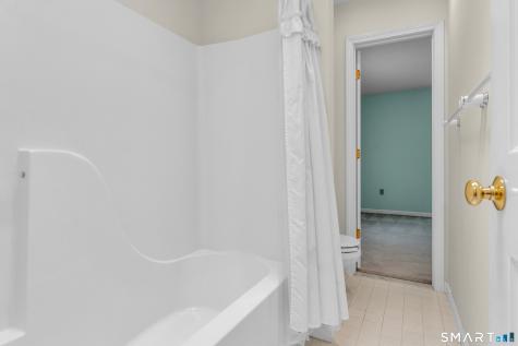 46 Spring Rock Road East Lyme CT 06333