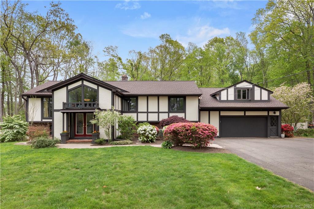 19 Carolyn Court North Haven CT 06473