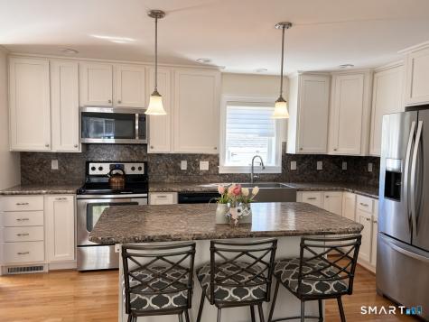 8 Stonewall Drive Killingworth CT 06419