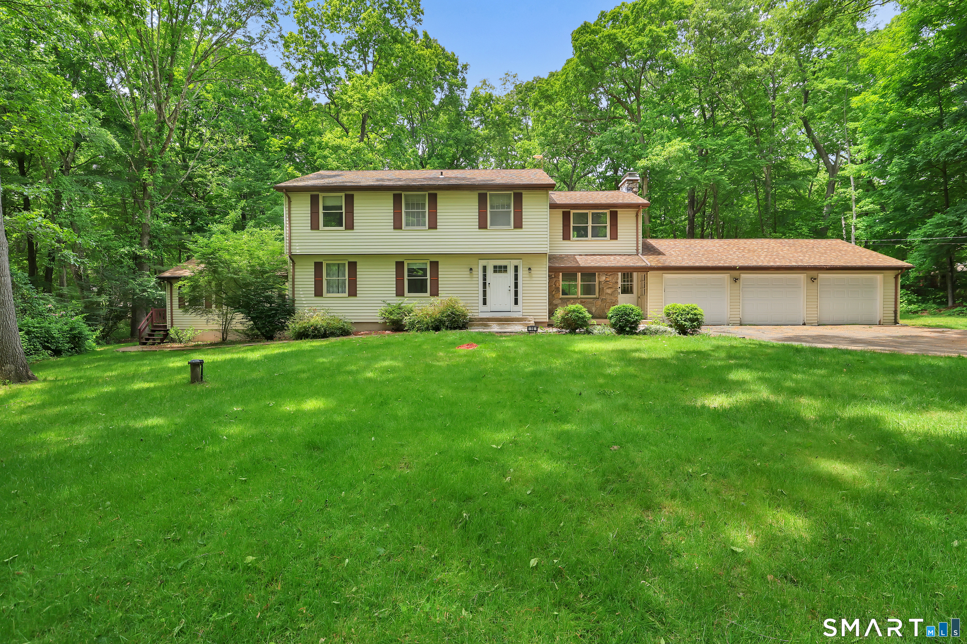16 Shanda Lane Tolland CT 06084