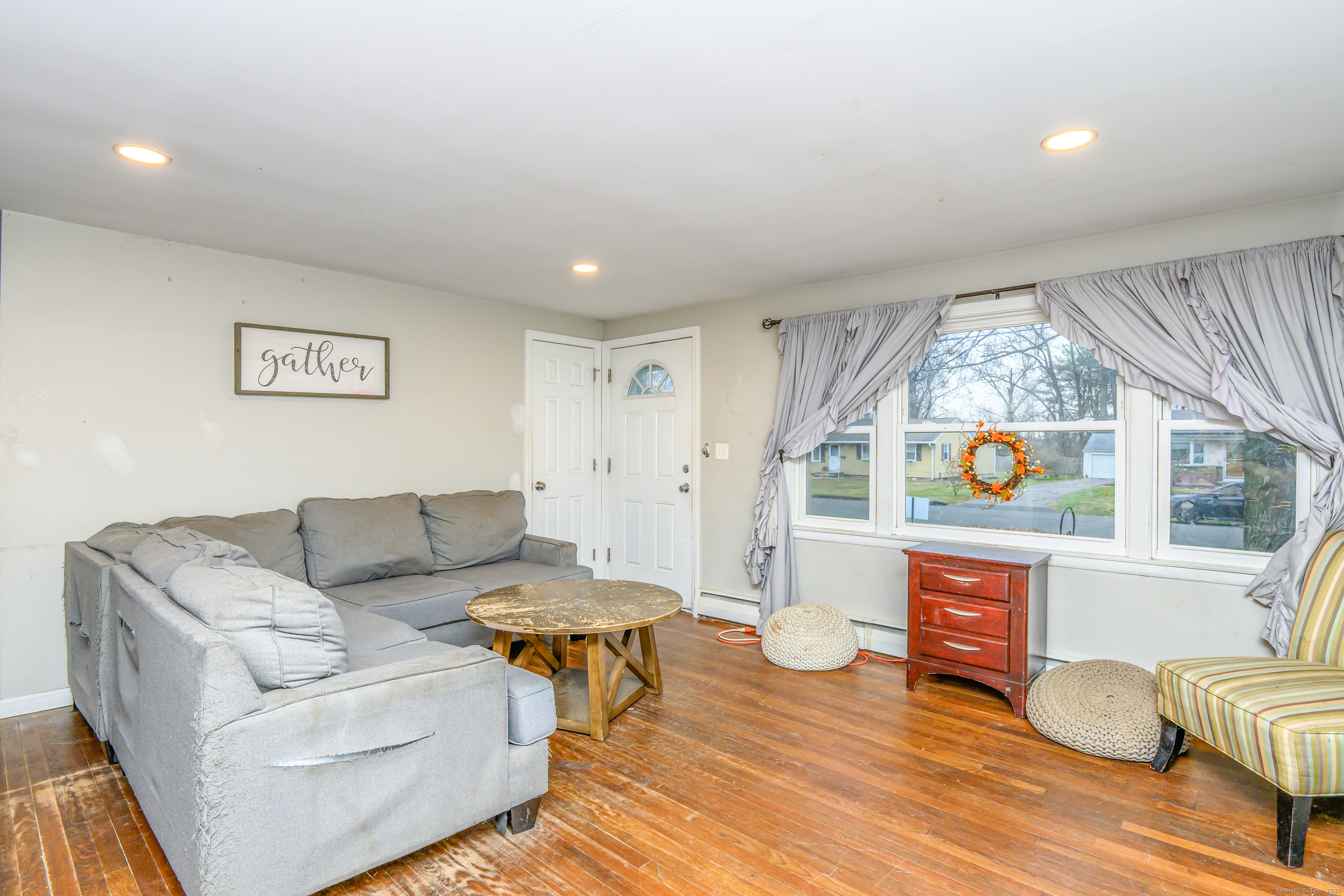 124 Bel Aire Circle Windsor Locks CT 06096