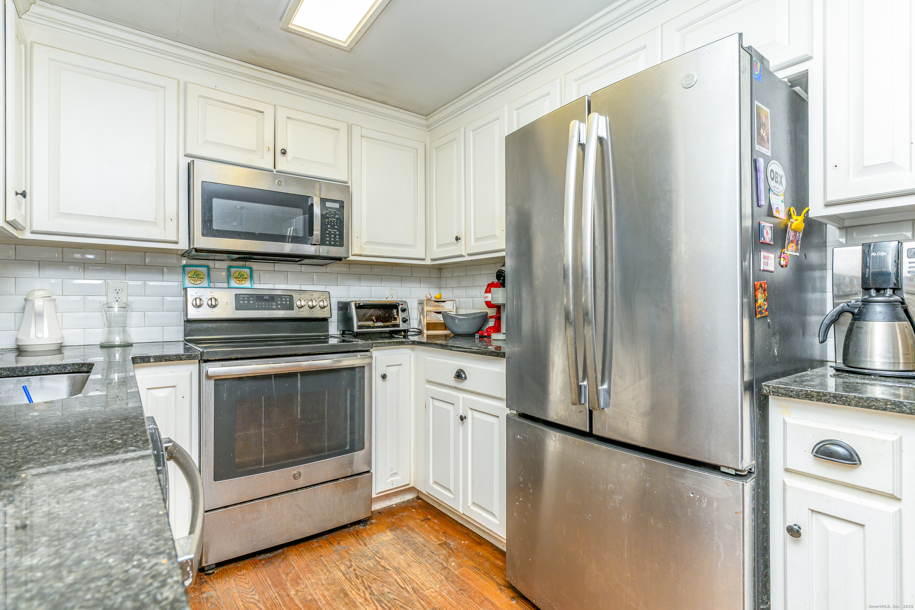 124 Bel Aire Circle Windsor Locks CT 06096