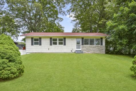 198 Macon Drive Bridgeport CT 06606