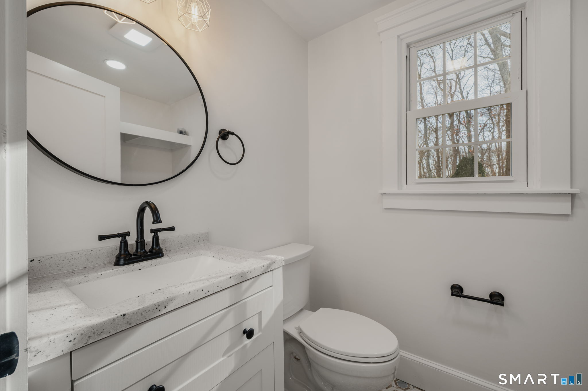 87 Colony Road Groton CT 06340