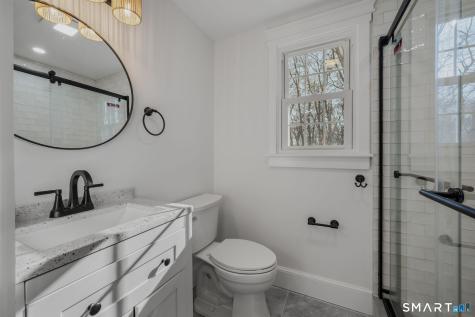87 Colony Road Groton CT 06340