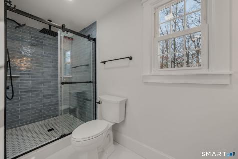 87 Colony Road Groton CT 06340
