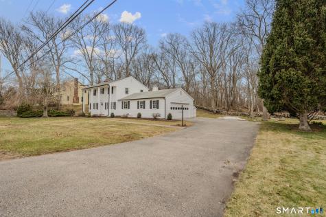 87 Colony Road Groton CT 06340