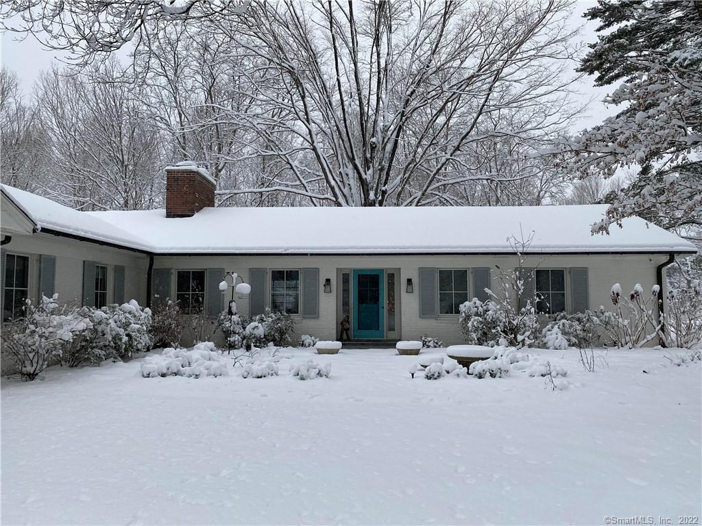 585 Hoydens Lane Fairfield CT 06824
