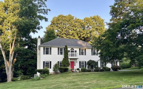 10 Curtis Road Middlebury CT 06762