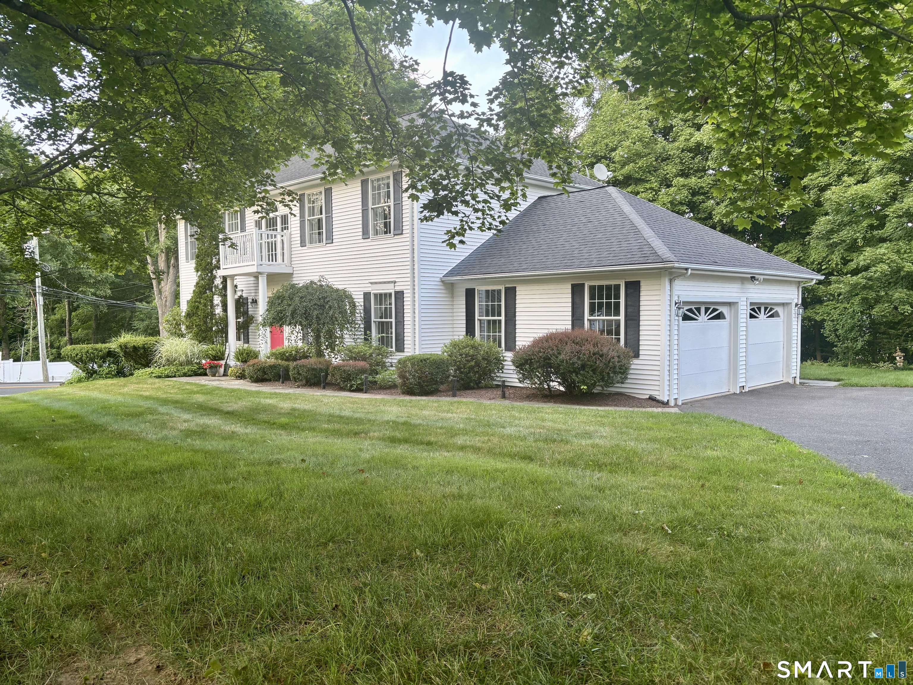 10 Curtis Road Middlebury CT 06762