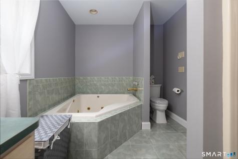 10 Curtis Road Middlebury CT 06762