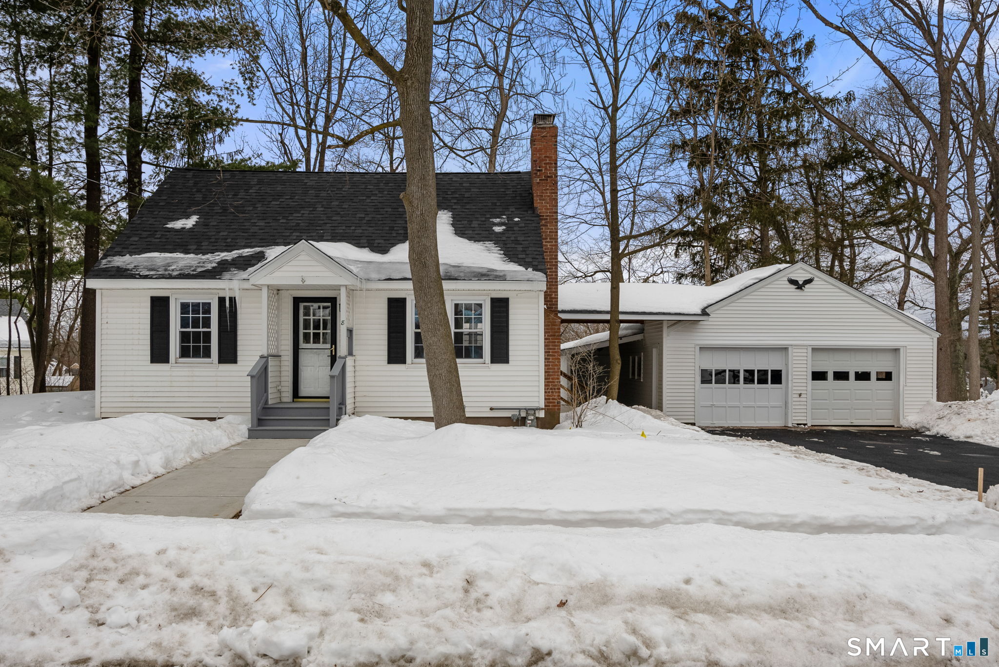 8 Hendee Road Manchester CT 06040