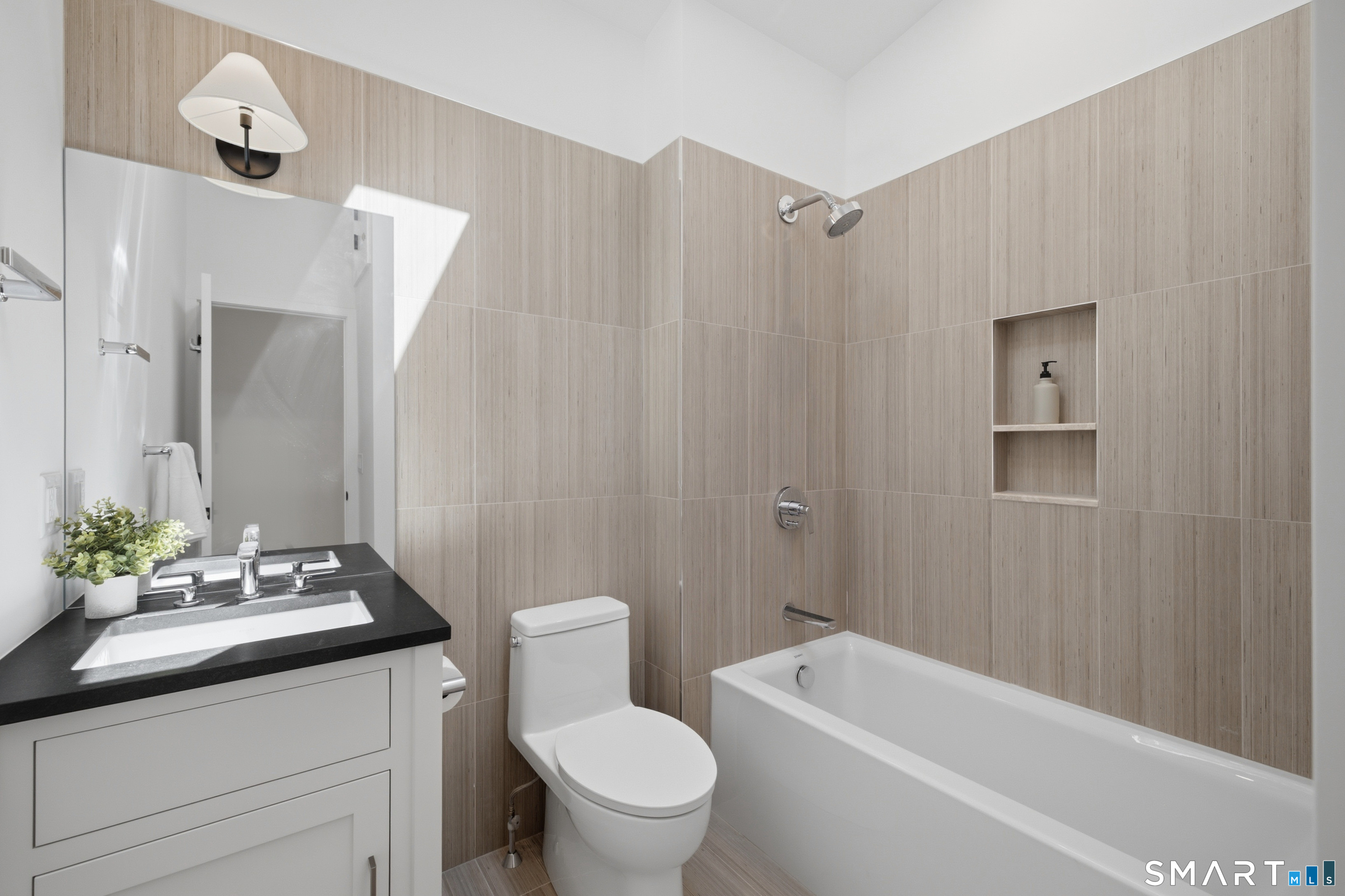 5 Hemlock Drive Essex CT 06426