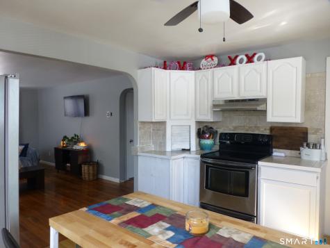 593 Mohegan Avenue Parkway Waterford CT 06375