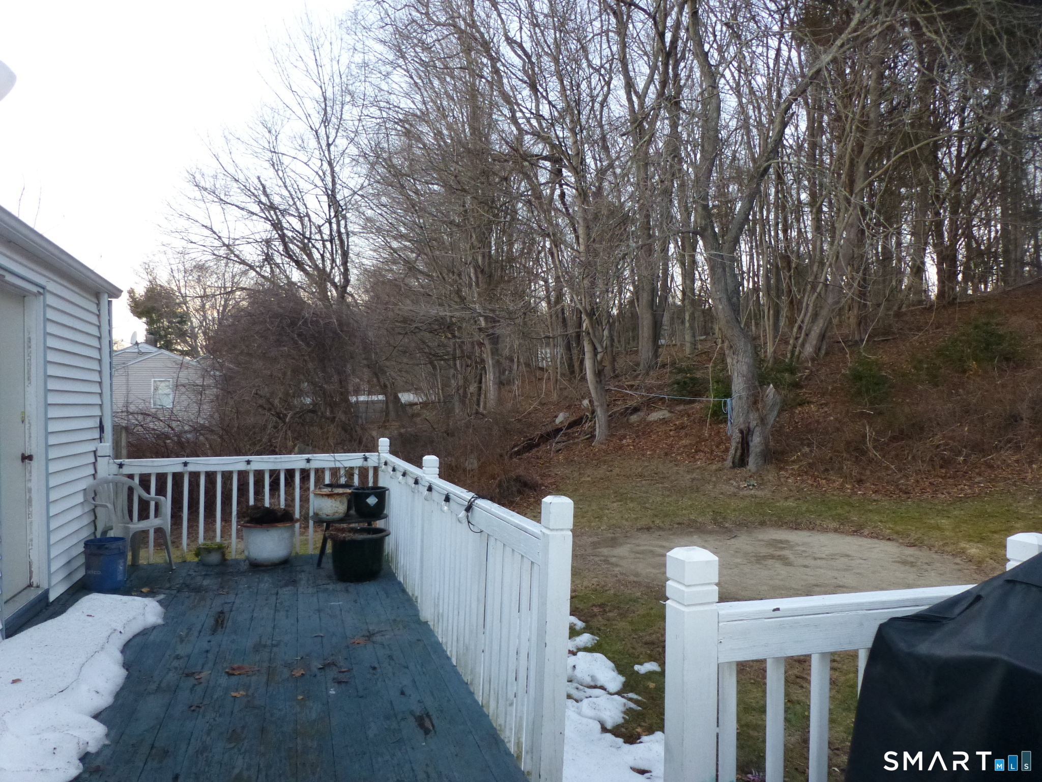 593 Mohegan Avenue Parkway Waterford CT 06375