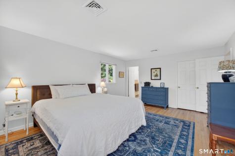 16 Apache Drive Brookfield CT 06804
