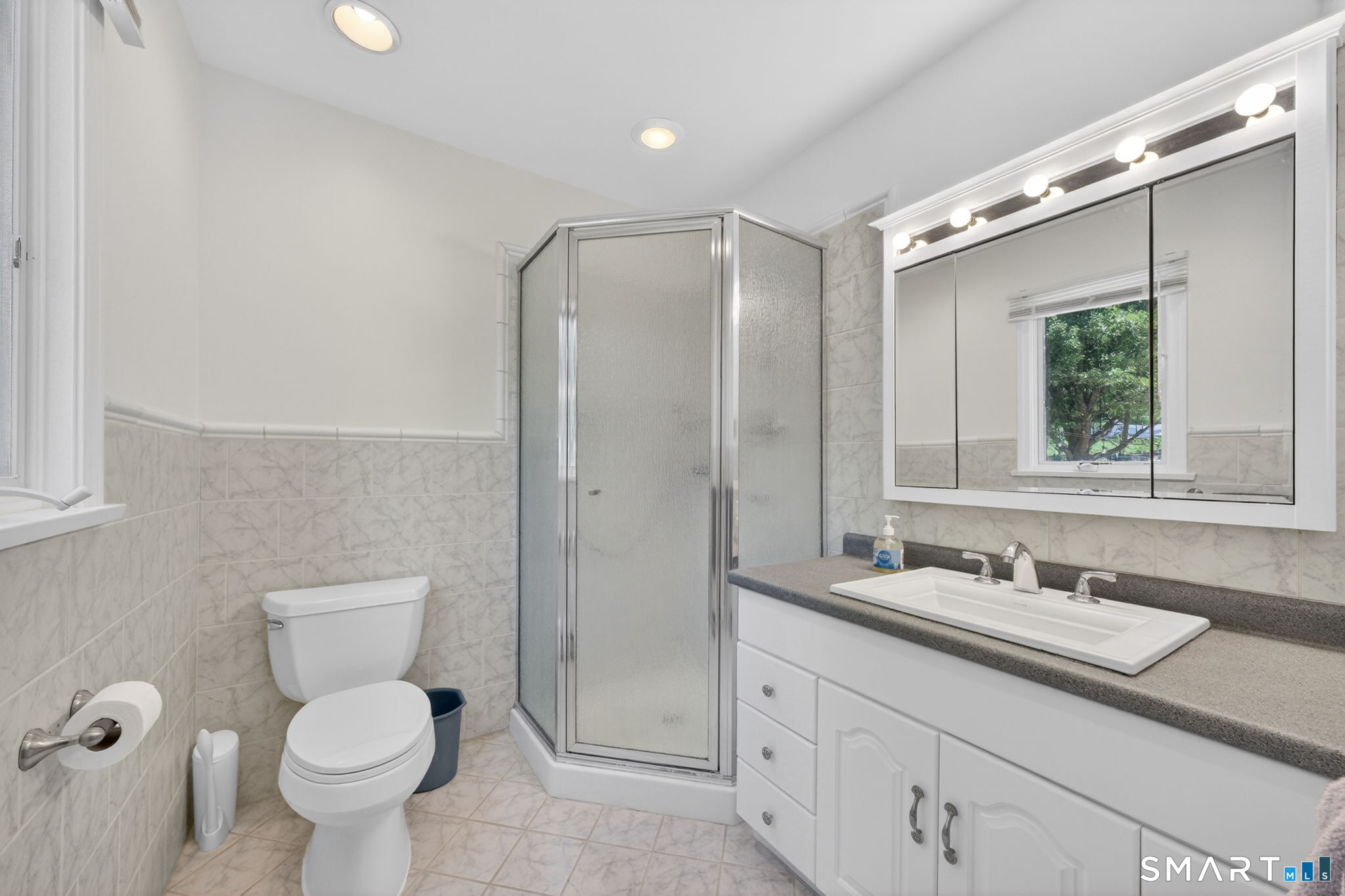 16 Apache Drive Brookfield CT 06804
