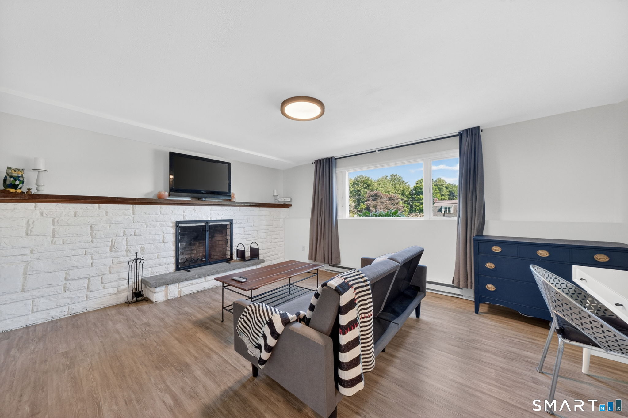 16 Apache Drive Brookfield CT 06804