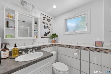 16 Apache Drive Brookfield CT 06804
