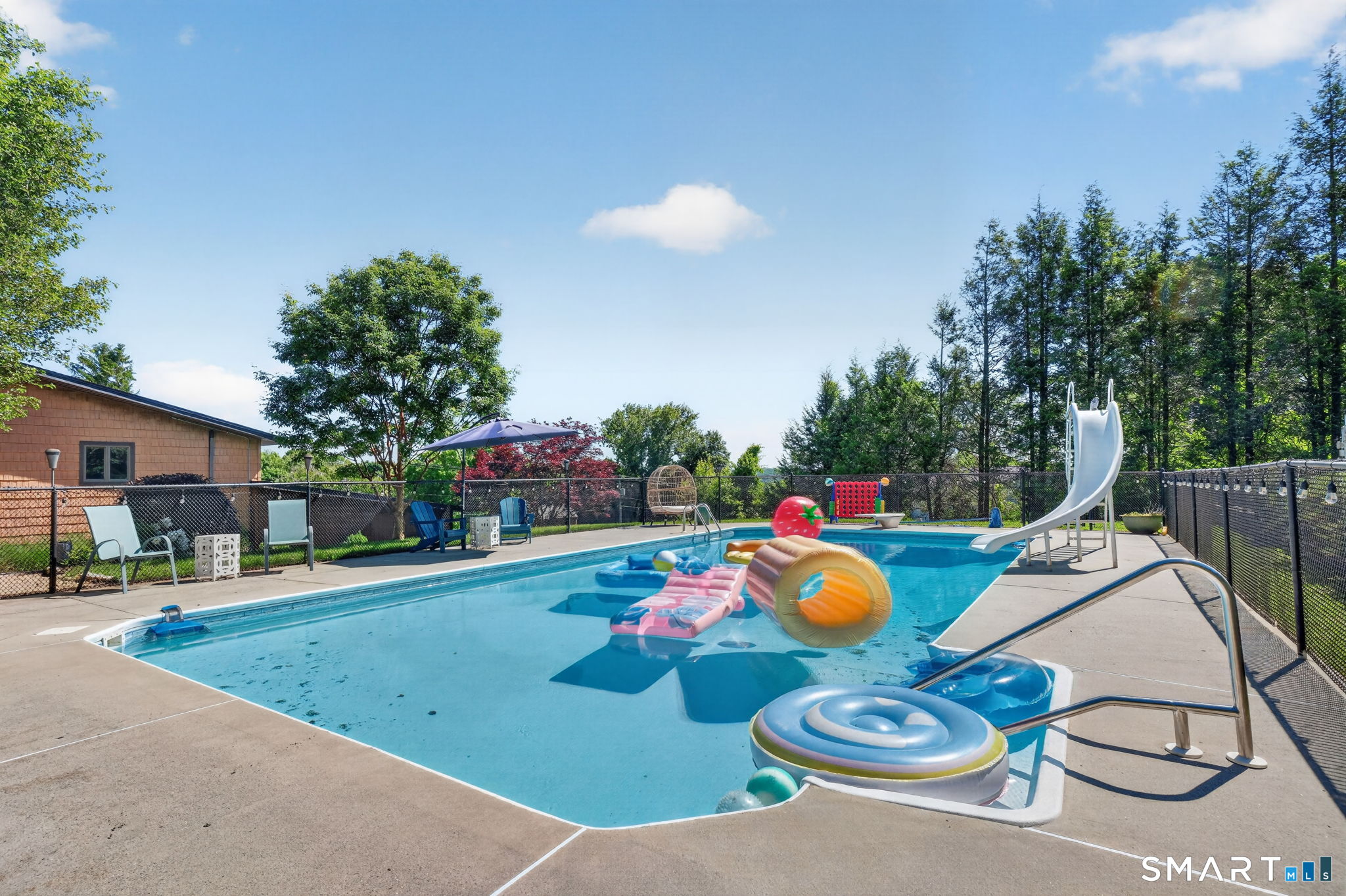 16 Apache Drive Brookfield CT 06804