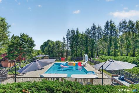 16 Apache Drive Brookfield CT 06804