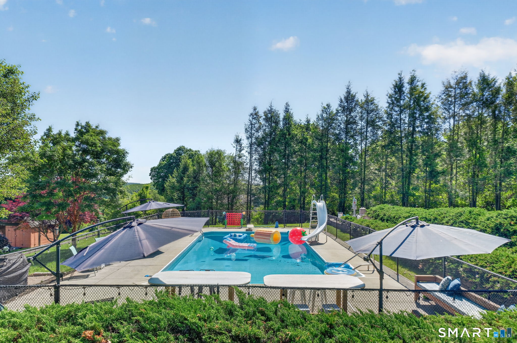 16 Apache Drive Brookfield CT 06804