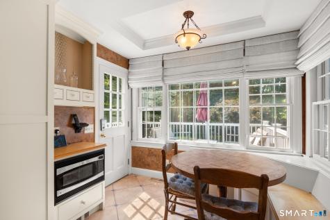 20 Gray Squirrel Drive New Canaan CT 06840