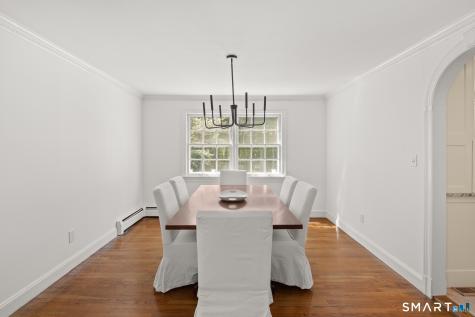 20 Gray Squirrel Drive New Canaan CT 06840