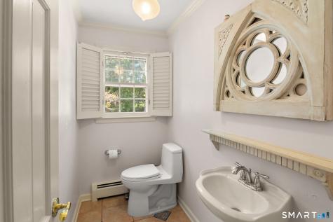 20 Gray Squirrel Drive New Canaan CT 06840