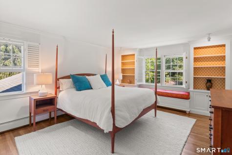 20 Gray Squirrel Drive New Canaan CT 06840