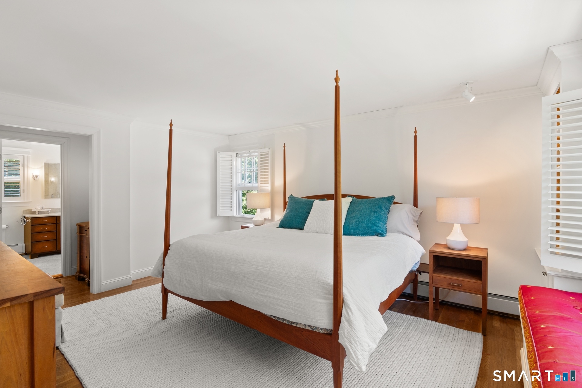 20 Gray Squirrel Drive New Canaan CT 06840