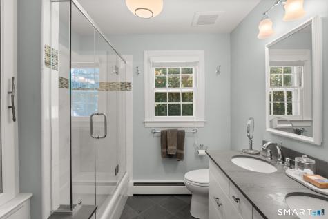 20 Gray Squirrel Drive New Canaan CT 06840