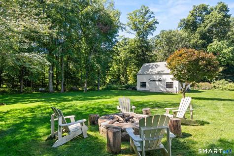 20 Gray Squirrel Drive New Canaan CT 06840