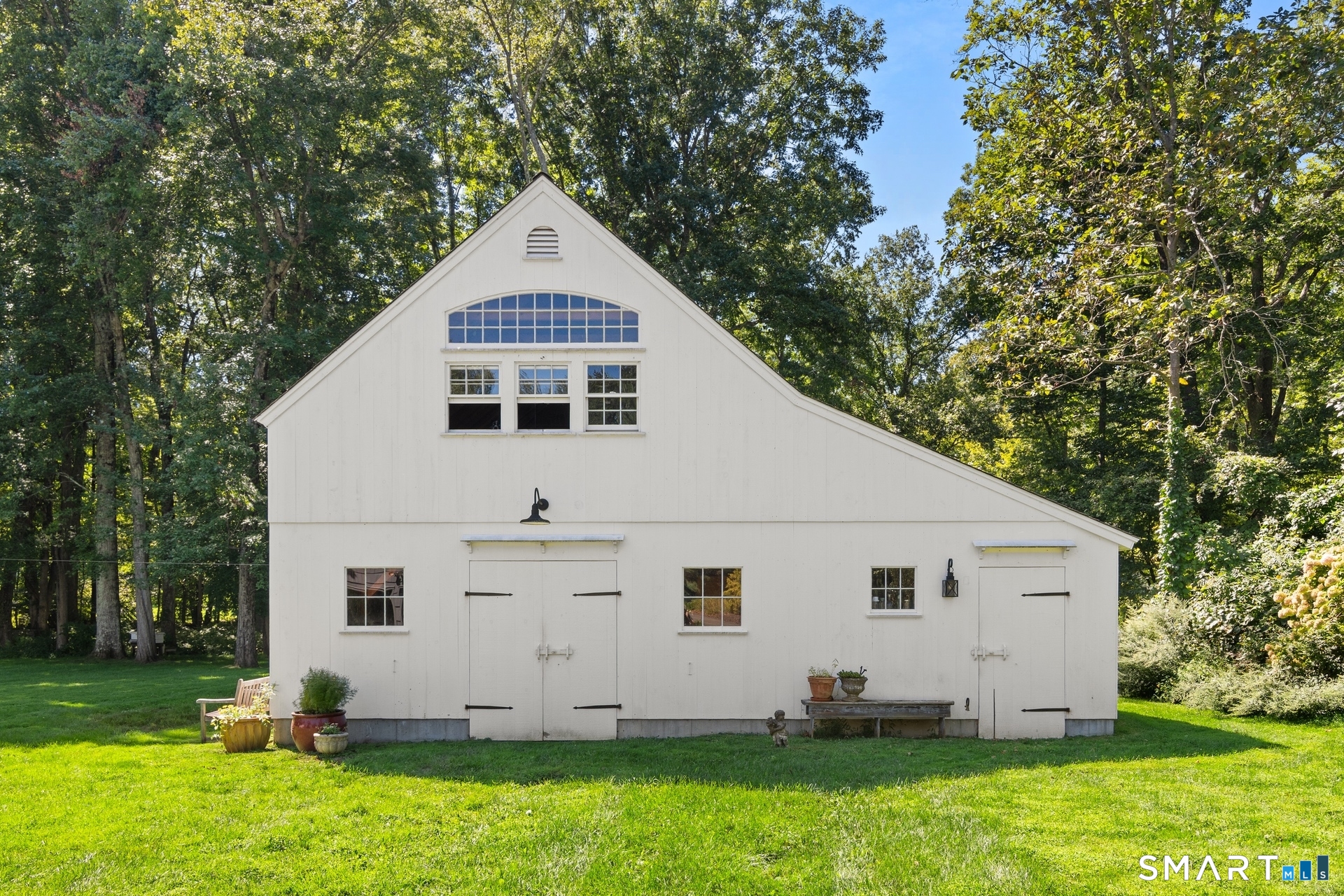 20 Gray Squirrel Drive New Canaan CT 06840