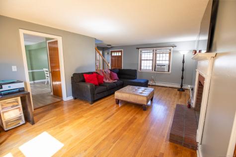 33 Spruce Drive East Hartford CT 06111