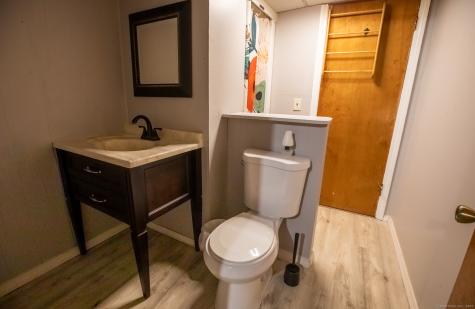 33 Spruce Drive East Hartford CT 06111