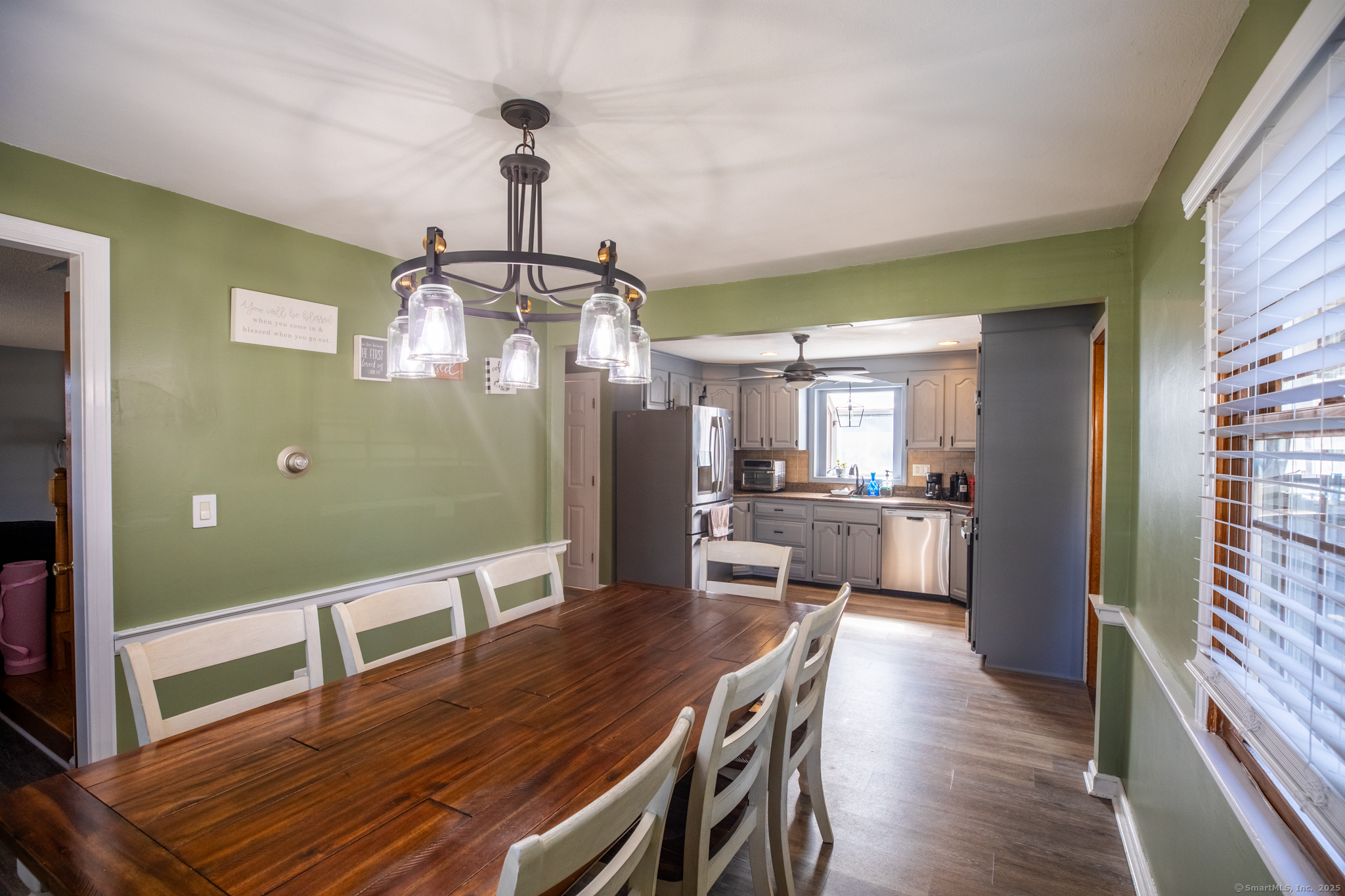 33 Spruce Drive East Hartford CT 06111