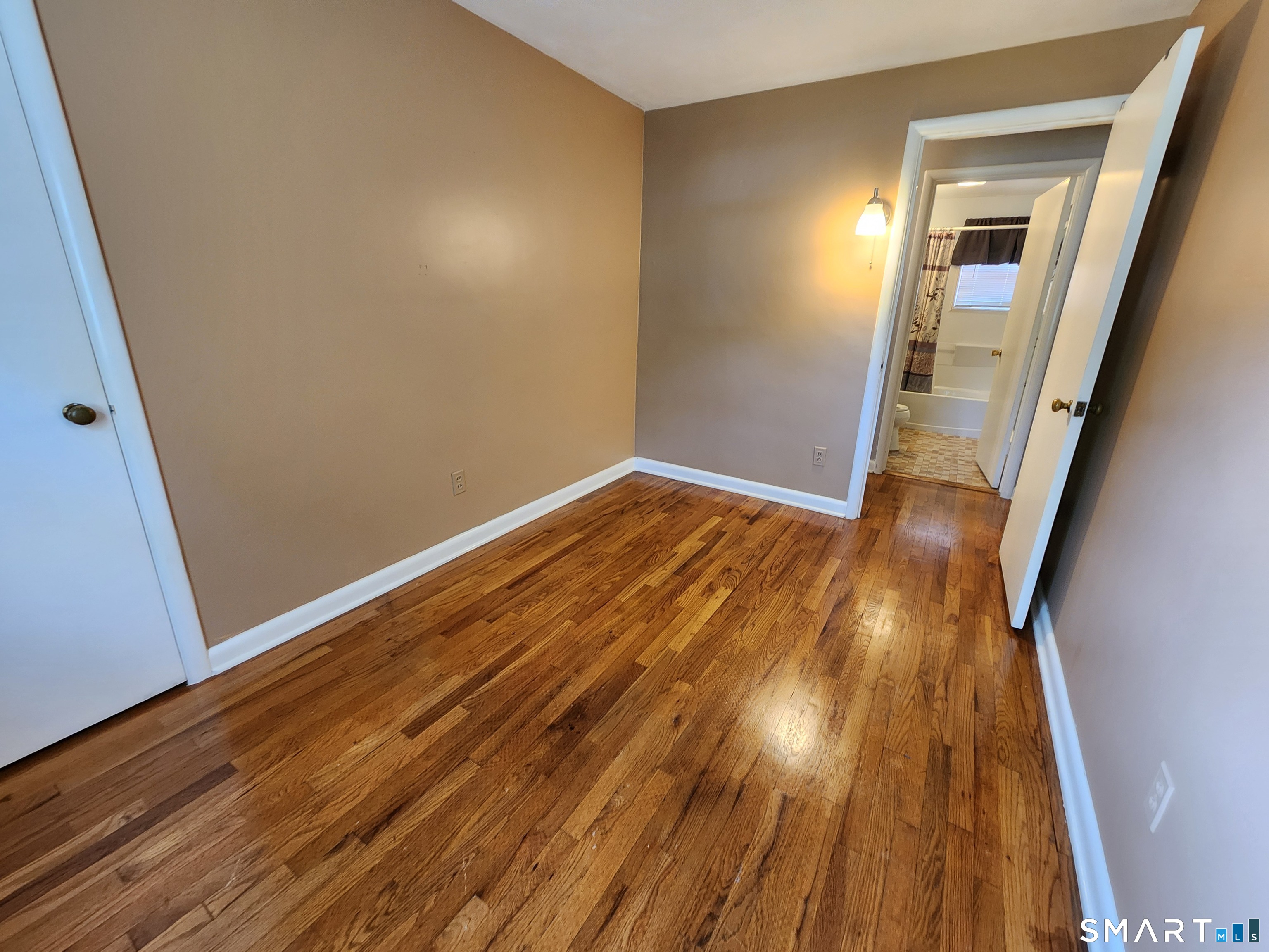 42 Coventry Street Manchester CT 06042