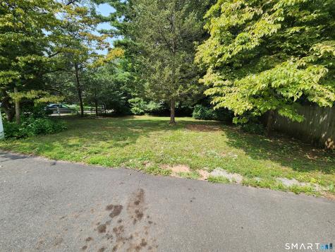 42 Coventry Street Manchester CT 06042