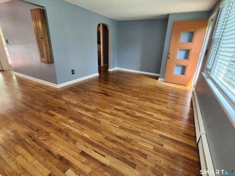 42 Coventry Street Manchester CT 06042