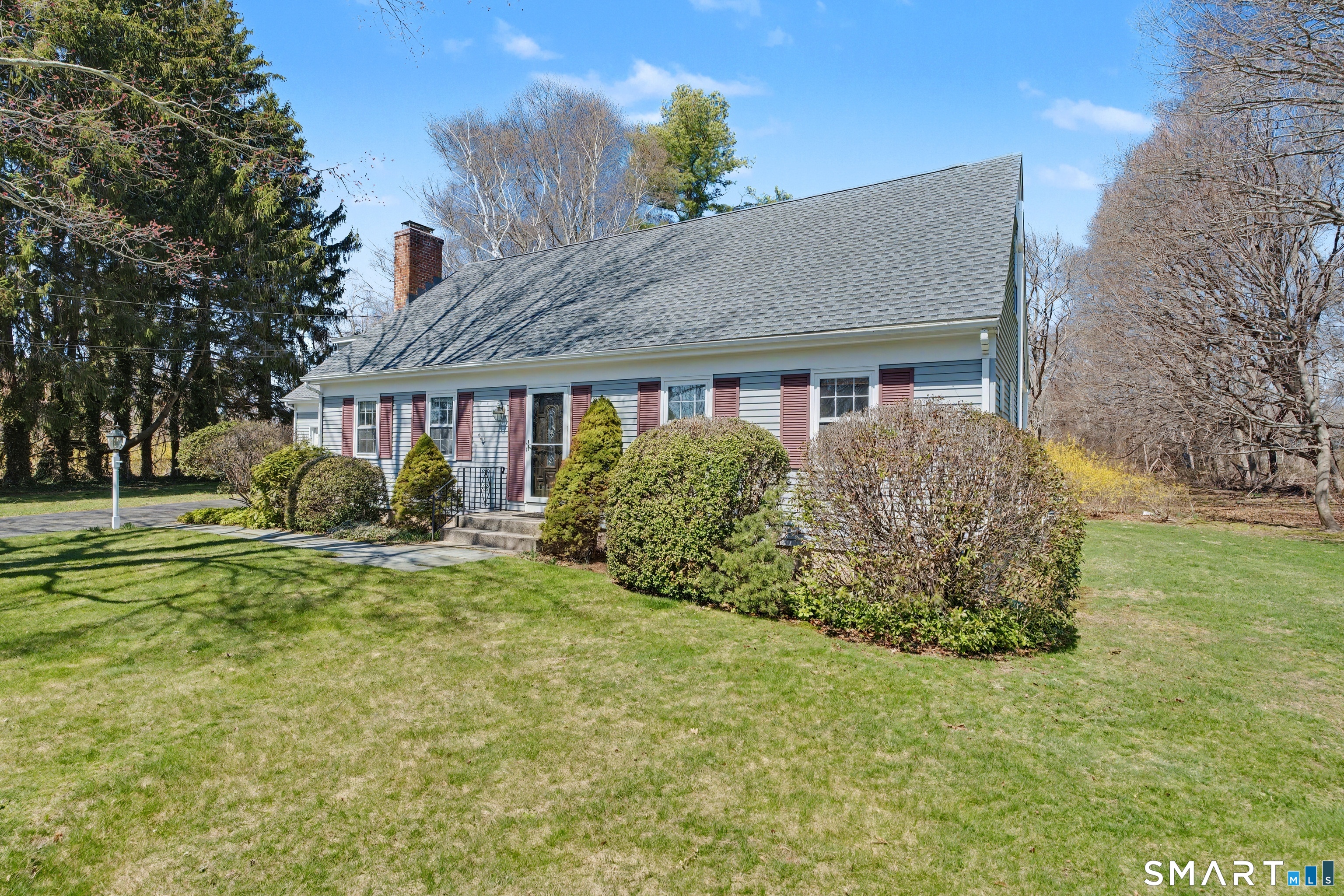 9 Sparrow Bush Lane Guilford CT 06437